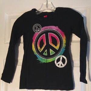 Long sleeve peace shirt